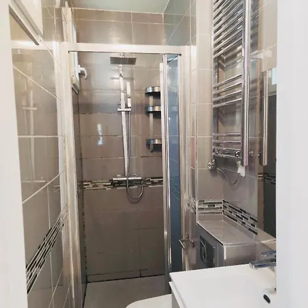 Charming Chateau City Center * Versailles