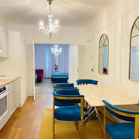 Charming Chateau City Center Lägenhet Versailles