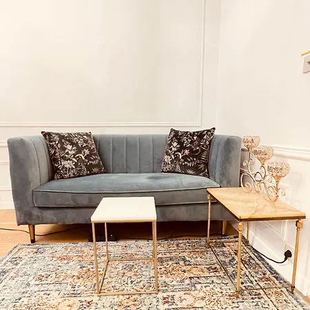 Charming Chateau City Center