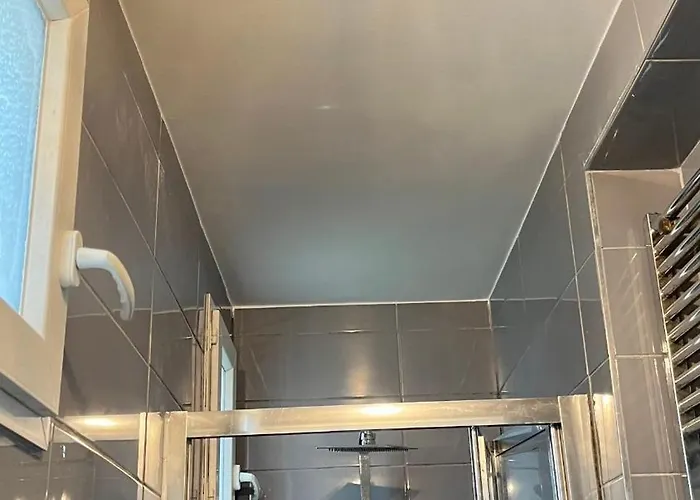 דירה Charming Chateau City Center ורסאי