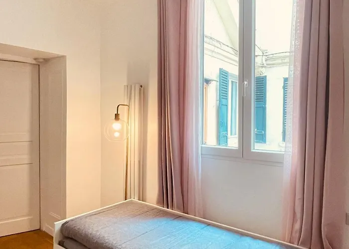 דירה Charming Chateau City Center ורסאי